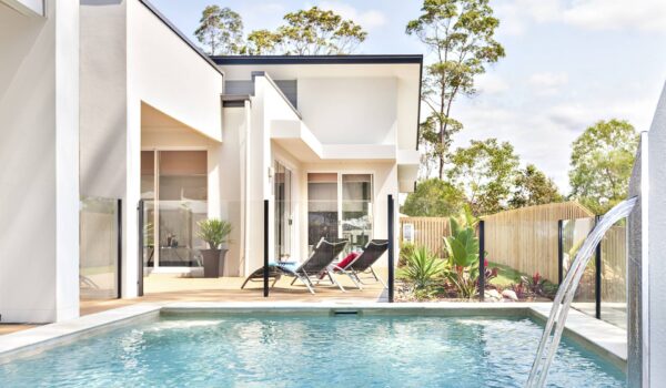7 Questions to Ask Yourself Before Building a House With a Pool