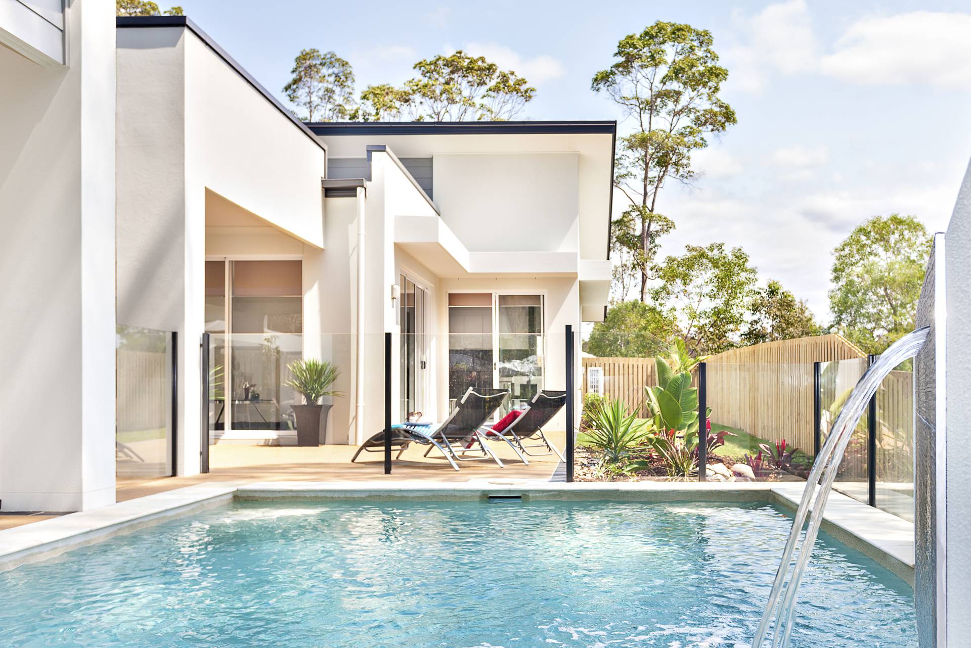 7 Questions to Ask Yourself Before Building a House With a Pool